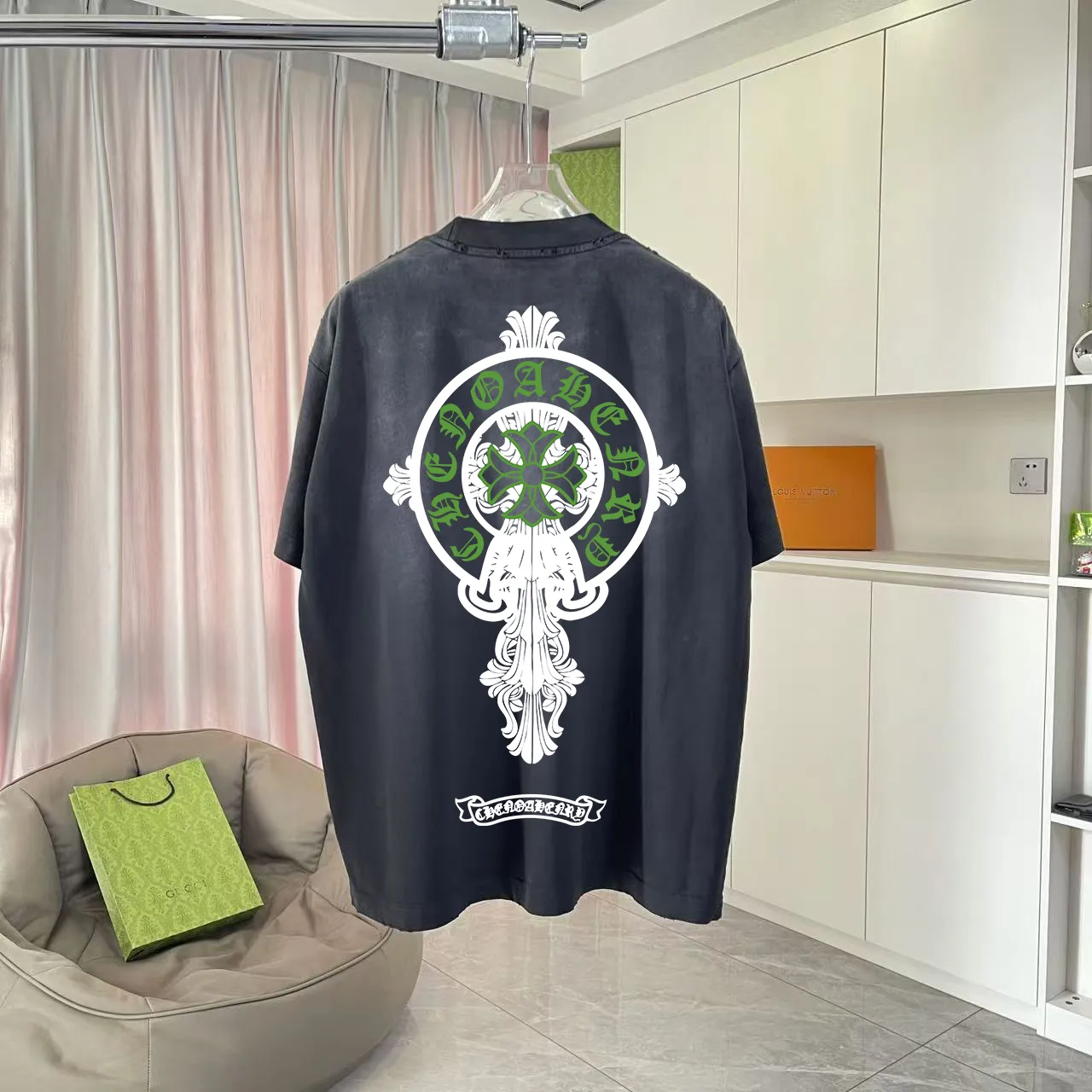 🅿️190 ch Crow* 2025 summer new style, washed, faded, worn, Sanskrit cross print, short-sleeved T-shirt, customized fabric 320g, same style for men and women, size: S M L XL XXL five sizes, color: black, gray, gradient black, gradient red